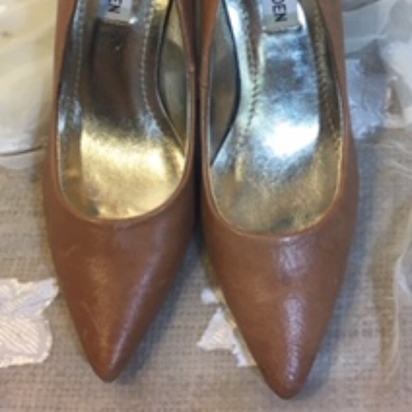 Brown short heels by steve madden - Picture 2 of 6